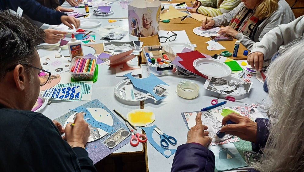 Taller creativo junto a Fundaci&oacute;n Proclade