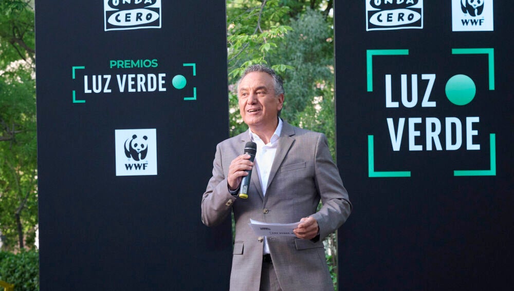 Roberto Brasero en los premios Luz Verde